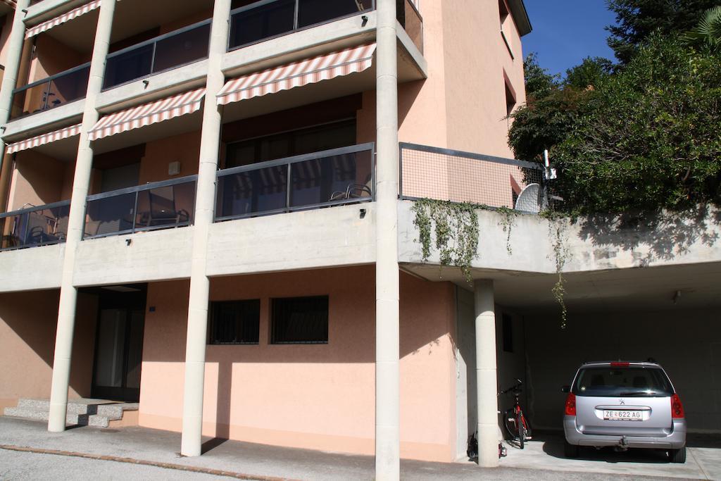 Appartement Novotna Ponte Tresa Exteriör bild